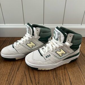 New Balance 650 High Top
Women’s size 6.5